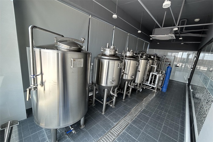 精釀<a href=http://www.defcdr.com/ target=_blank class=infotextkey>啤酒設備</a>-山東天泰啤酒設備